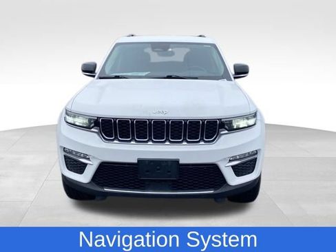 Used 2023 Jeep Grand Cherokee Limited AWD/4WD image 2