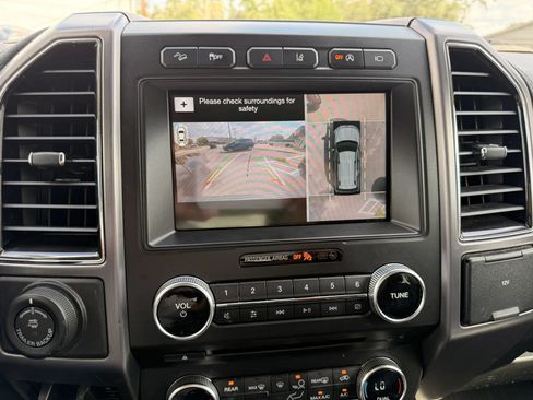 Used 2018 Ford Expedition Platinum AWD/4WD image 21