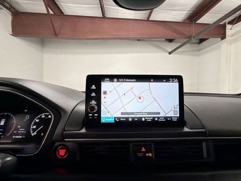 Used 2023 Honda Pilot Touring image 14