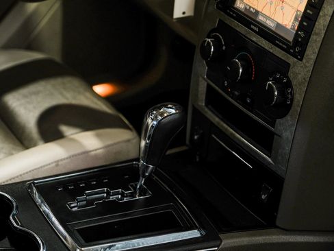 Used 2008 Chrysler 300 Touring image 27