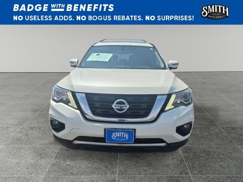 Used 2018 Nissan Pathfinder SL w/ SL Premium Package FWD image 9