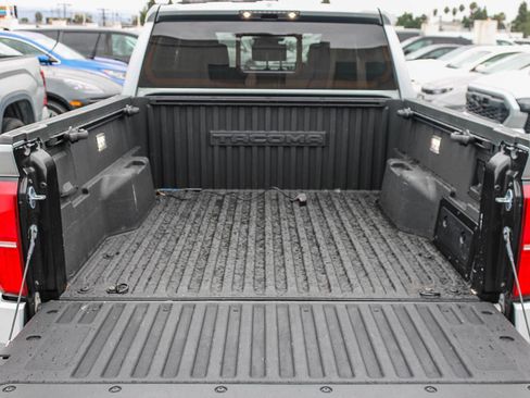 Used 2024 Toyota Tacoma TRD Off-Road image 26