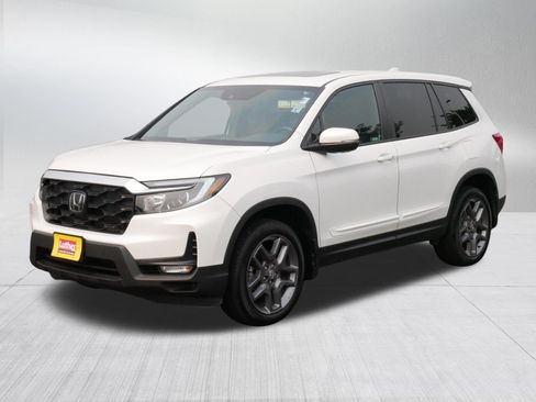 Used 2023 Honda Passport EX-L image 3