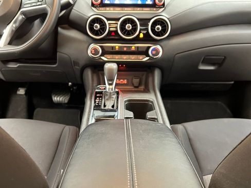 Used 2024 Nissan Sentra SV image 32