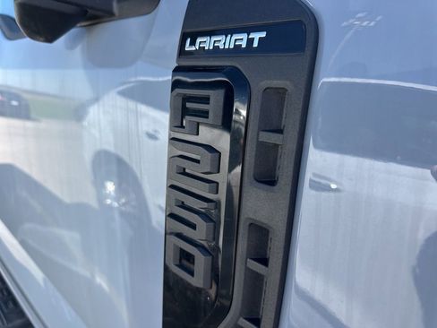 Used 2025 Ford F250 Lariat w/ Lariat Ultimate Package image 7