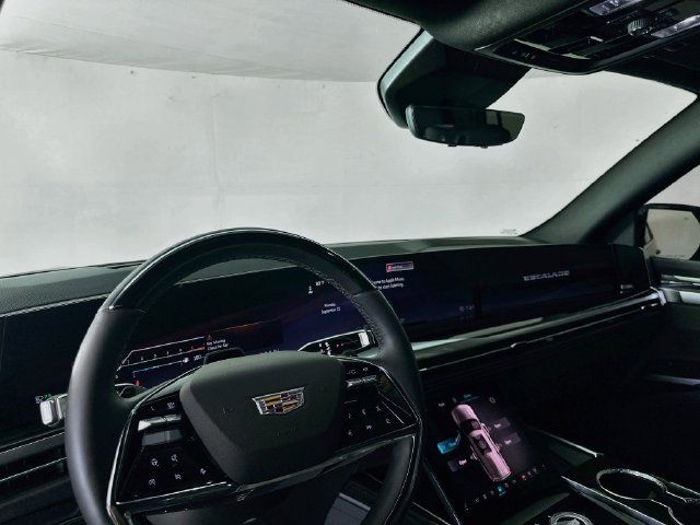 Used 2026 Cadillac Escalade Luxury w/ Touring Package RWD image 9