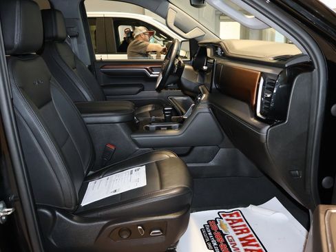 Certified 2023 GMC Sierra 1500 Denali image 38