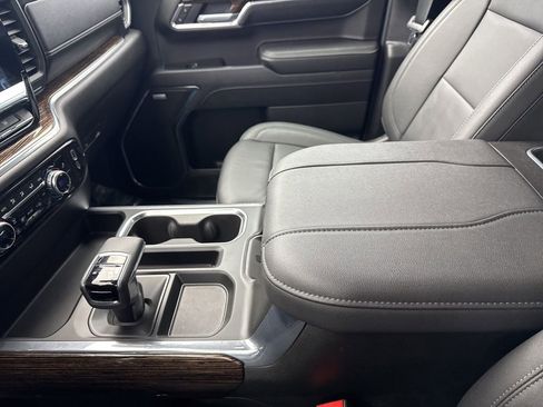 Used 2024 GMC Sierra 1500 Elevation w/ Elevation Premium Package image 25