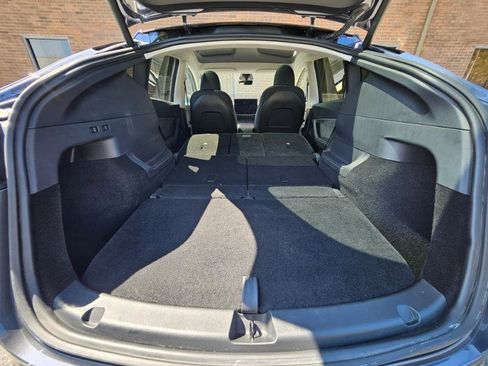 Used 2023 Tesla Model Y Long Range AWD/4WD image 76