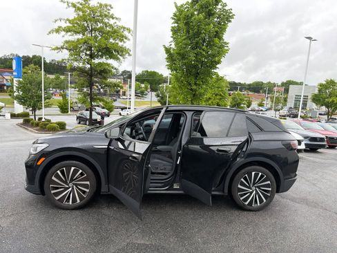 Used 2024 Volkswagen ID.4 S RWD image 16