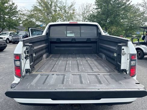 Used 2014 Honda Ridgeline SE image 25