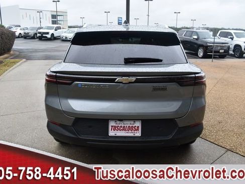 New 2026 Chevrolet Equinox EV LT image 8