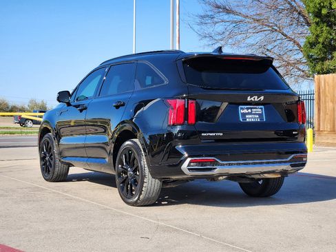 Certified 2023 Kia Sorento SX image 6