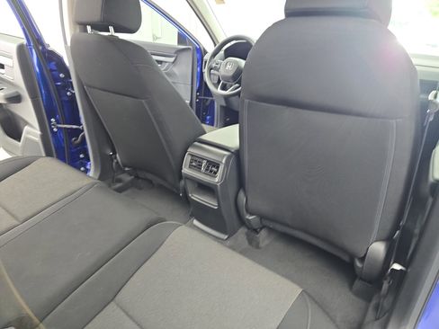 Used 2025 Honda CR-V LX image 11