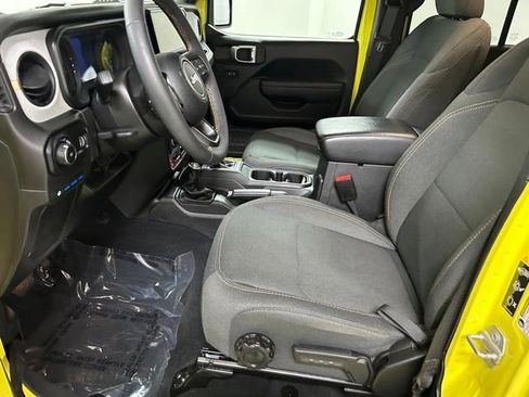 Used 2024 Jeep Wrangler Unlimited AWD/4WD image 12