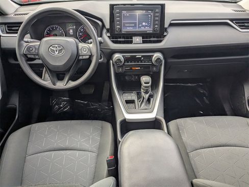 Used 2022 Toyota RAV4 XLE image 12