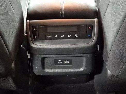 Certified 2022 Nissan Pathfinder SV FWD image 13