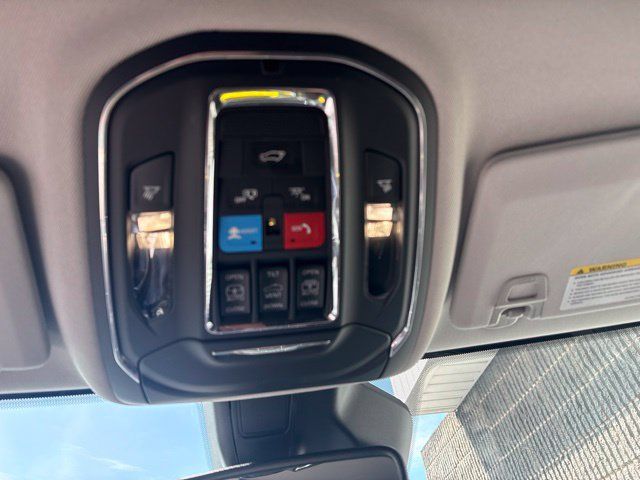 Used 2024 Jeep Grand Cherokee L Limited AWD/4WD image 17