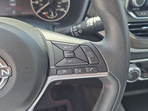 Certified 2024 Nissan Altima 2.5 SV FWD image 30