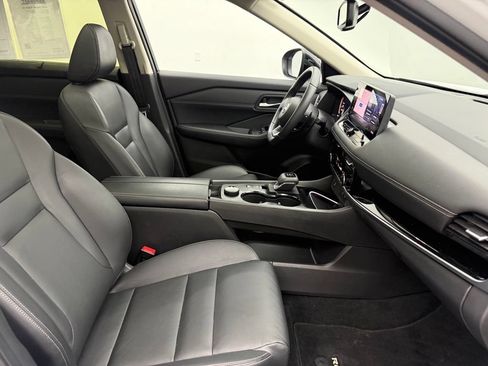 Used 2024 Nissan Rogue SL w/ SL Premium Package AWD/4WD image 41