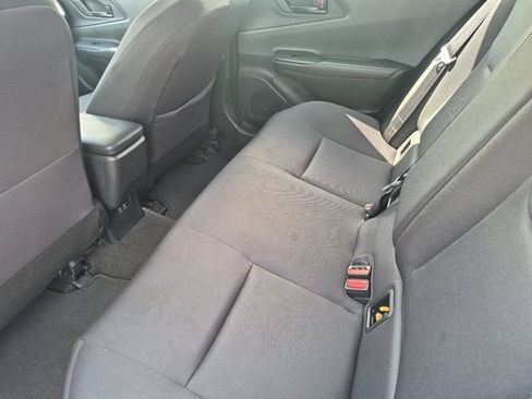 Used 2025 Toyota Prius LE AWD/4WD image 12