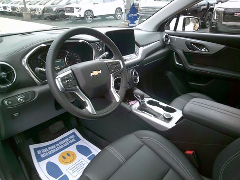 Certified 2024 Chevrolet Blazer LT w/ LPO, Floor Liner Package image 7