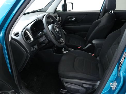 Used 2022 Jeep Renegade Latitude image 22