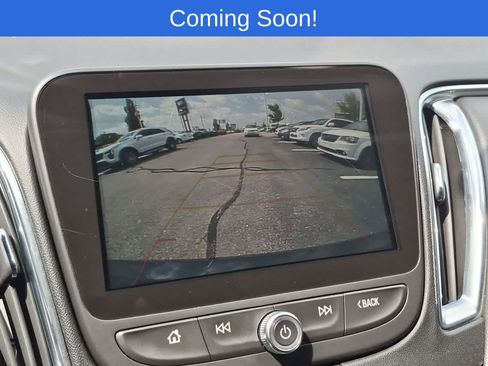 Used 2018 Chevrolet Malibu LT w/ Leather Package FWD image 28