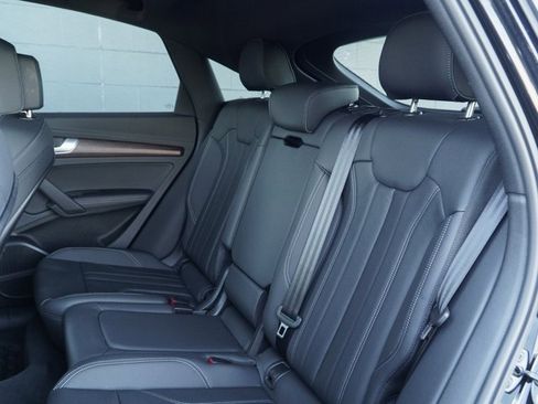 Used 2024 Audi Q5 2.0T Premium Plus image 18