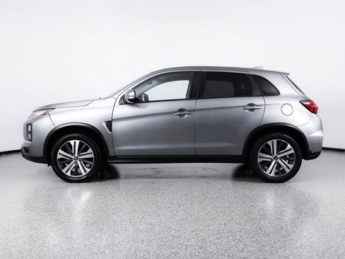Used 2021 Mitsubishi Outlander Sport SE image 5