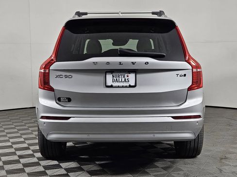 Used 2022 Volvo XC90 T6 Momentum w/ Advanced Package AWD/4WD image 4