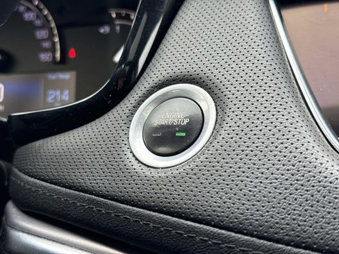 Used 2019 Cadillac XT5 Luxury image 20