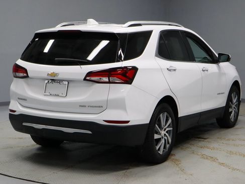 Used 2022 Chevrolet Equinox Premier AWD/4WD image 12