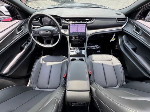 New 2025 Jeep Grand Cherokee L Limited w/ Black Appearance Package image 24