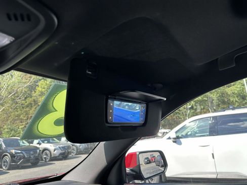 Used 2023 Chevrolet Traverse RS image 17