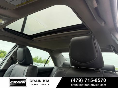 Used 2013 Toyota Camry SE w/ Leather Pkg FWD image 22