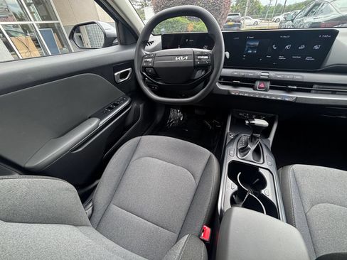 Used 2025 Kia K4 FWD image 34