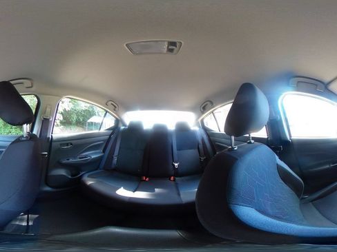 Used 2025 Nissan Versa SV FWD image 40