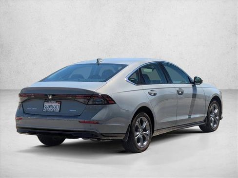 Used 2023 Honda Accord EX-L image 5