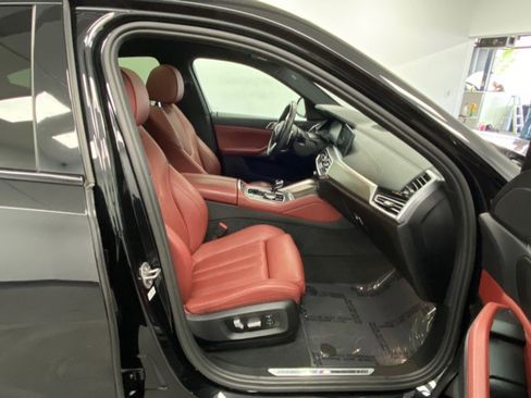 Used 2022 BMW X6 xDrive40i w/ M Sport Package image 23