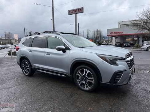 Used 2023 Subaru Ascent Limited w/ Technology Package image 1