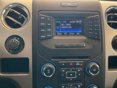 Used 2013 Ford F150 XLT w/ XLT Chrome Pkg RWD image 11