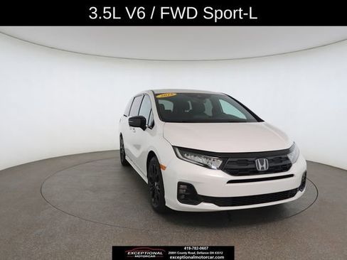 Used 2025 Honda Odyssey Sport-L image 29