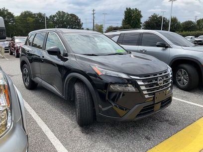 Used 2025 Nissan Rogue SV