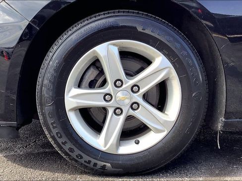 Used 2022 Chevrolet Malibu LS FWD image 10
