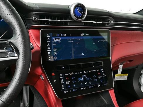 New 2025 Maserati Grecale Modena image 13