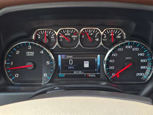 Used 2018 Chevrolet Silverado 1500 High Country AWD/4WD image 6