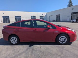 Used 2016 Toyota Prius Two w/ Preferred Accessory Package video 4