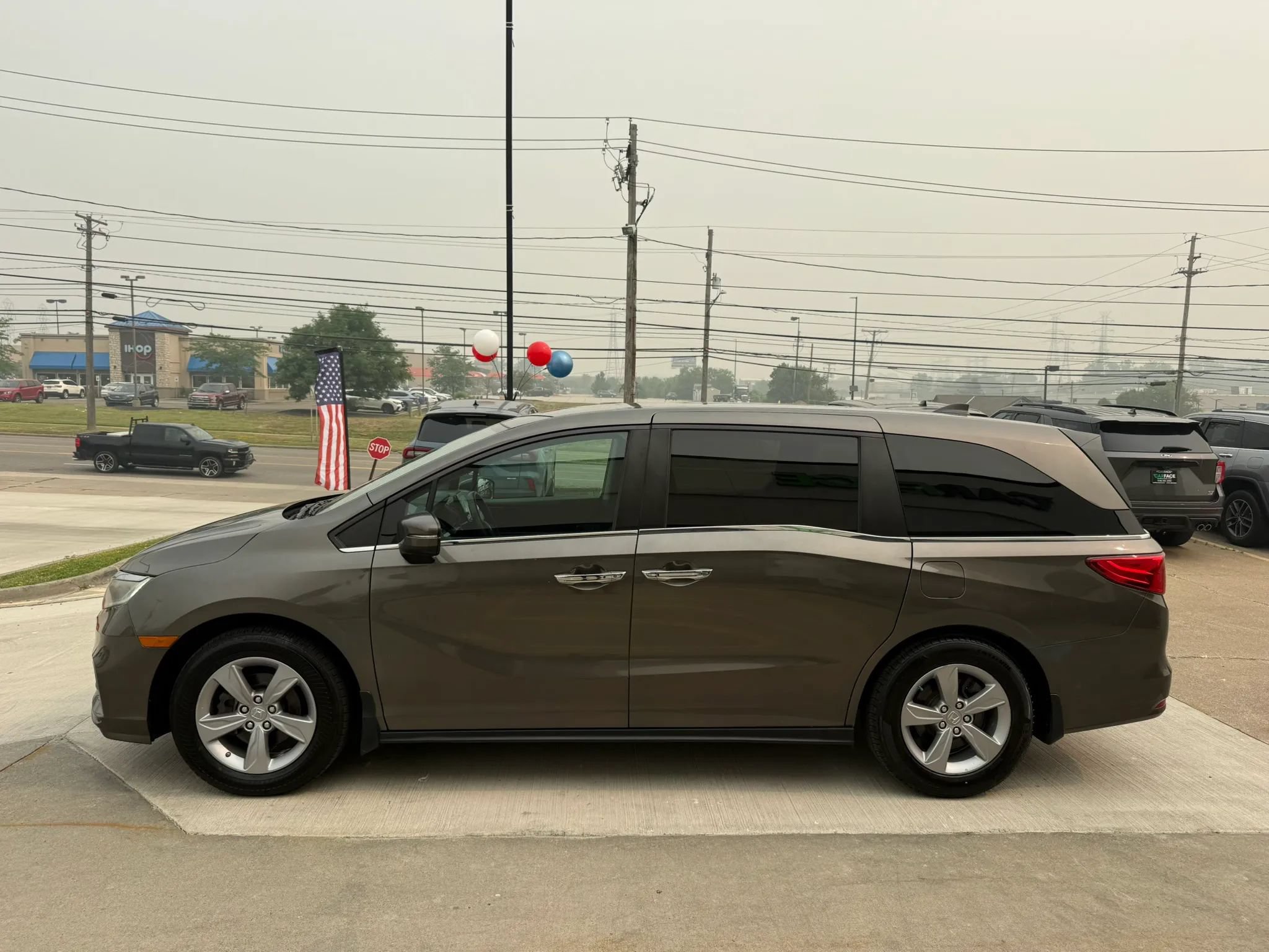 Used 2018 Honda Odyssey EX image 7