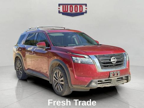 Used 2022 Nissan Pathfinder SL w/ SL Premium Package AWD/4WD image 1